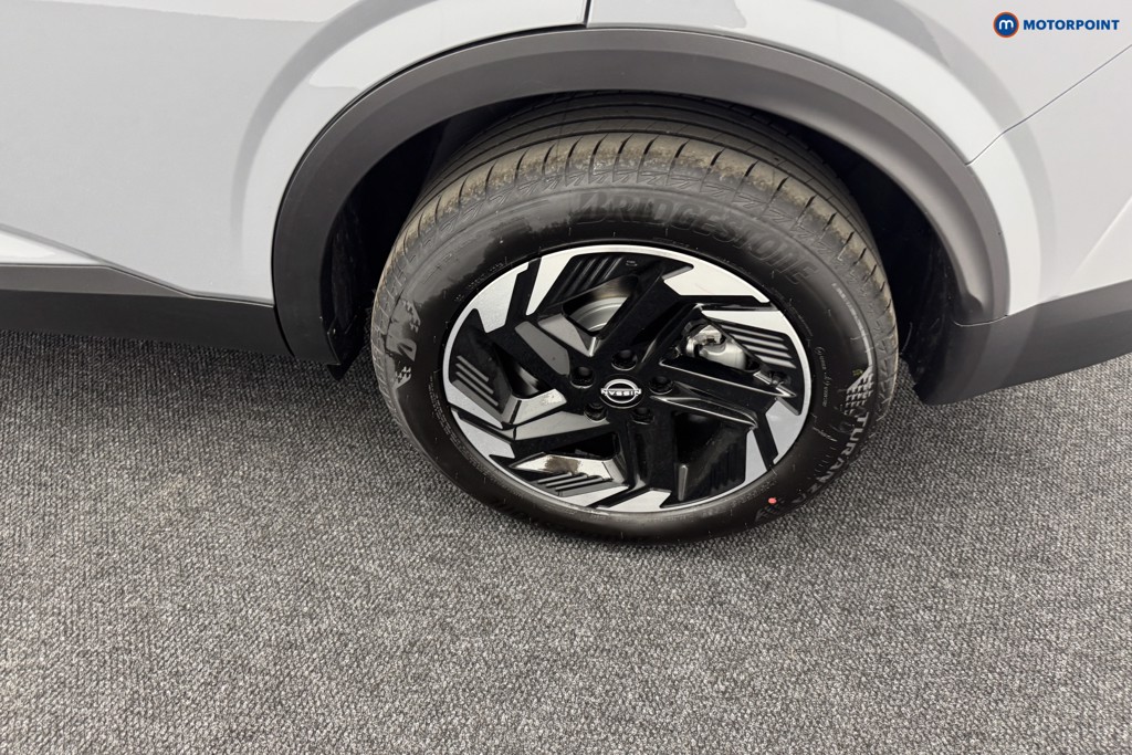 Nissan Qashqai N-Connecta Automatic Petrol SUV - Stock Number (1569453) - 27th supplementary image