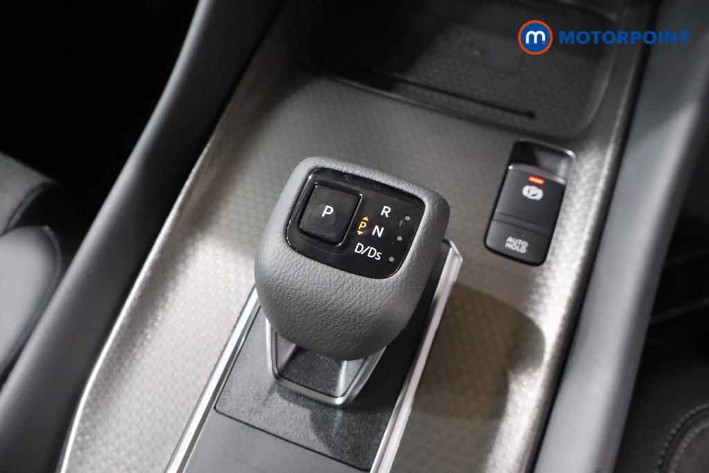 Nissan Qashqai N-Connecta Automatic Petrol SUV - Stock Number (1569476) - 7th supplementary image