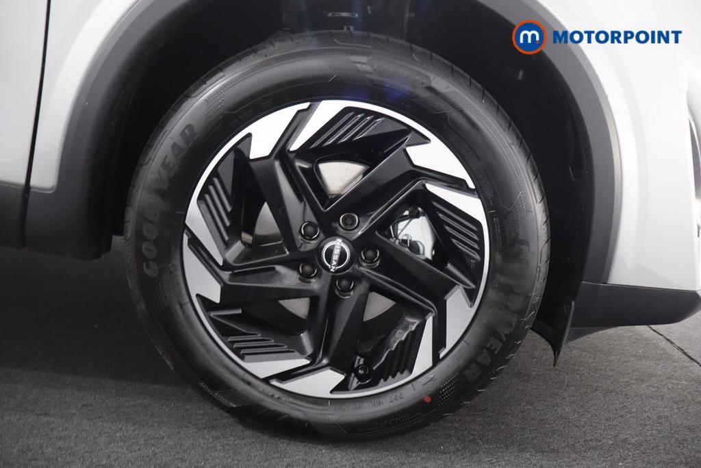Nissan Qashqai N-Connecta Automatic Petrol SUV - Stock Number (1569476) - 39th supplementary image