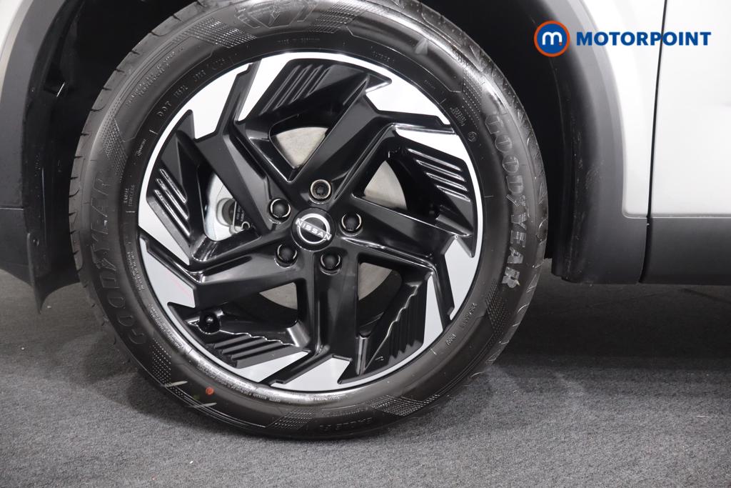 Nissan Qashqai N-Connecta Automatic Petrol SUV - Stock Number (1569476) - 40th supplementary image