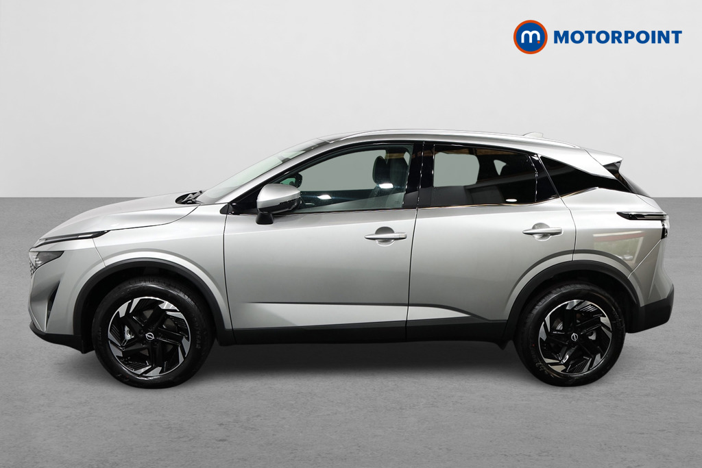 Nissan Qashqai N-Connecta Automatic Petrol SUV - Stock Number (1569476) - Drivers side