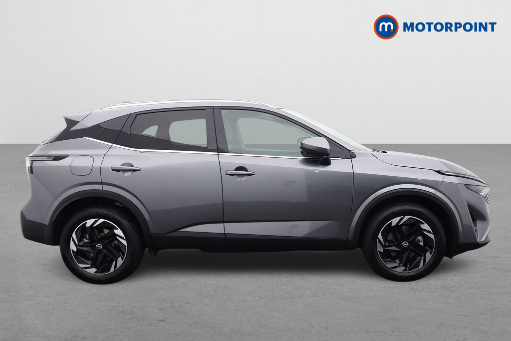 Nissan Qashqai N-Connecta Automatic Petrol SUV - Stock Number (1569478) - Drivers side