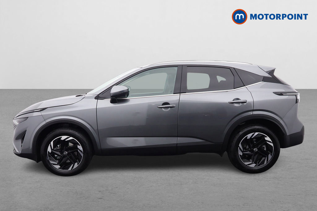 Nissan Qashqai N-Connecta Automatic Petrol SUV - Stock Number (1569478) - Passenger side