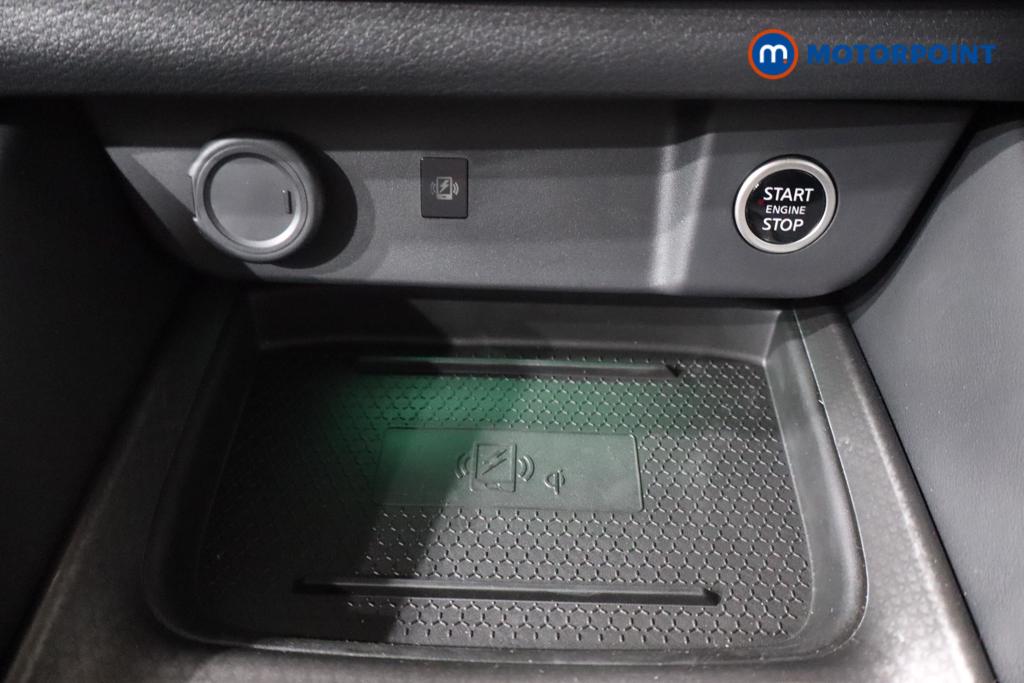 Nissan Qashqai N-Connecta Automatic Petrol SUV - Stock Number (1569479) - 6th supplementary image