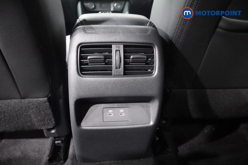 Nissan Qashqai N-Connecta Automatic Petrol SUV - Stock Number (1569479) - 22nd supplementary image