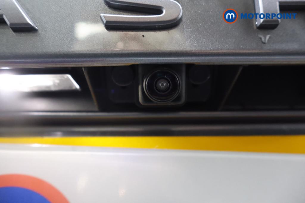Nissan Qashqai N-Connecta Automatic Petrol SUV - Stock Number (1569479) - 27th supplementary image