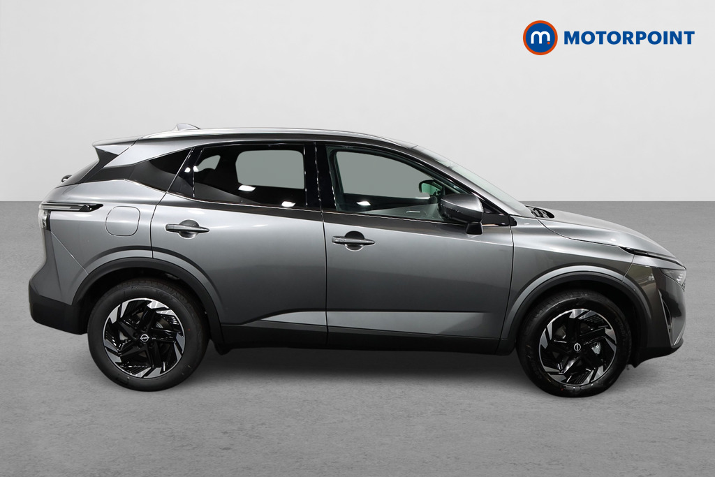 Nissan Qashqai N-Connecta Automatic Petrol SUV - Stock Number (1569479) - Drivers side