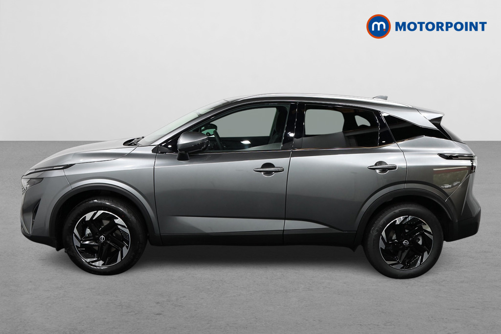 Nissan Qashqai N-Connecta Automatic Petrol SUV - Stock Number (1569479) - Passenger side