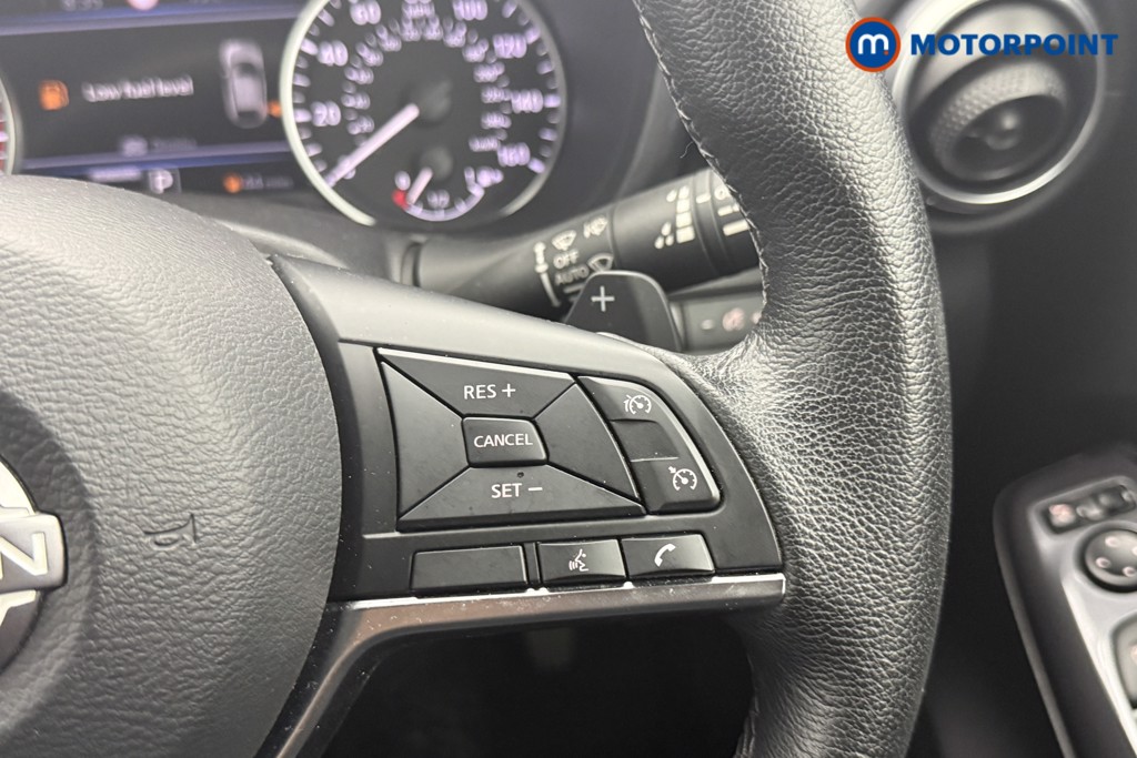 Nissan Juke N-Connecta Automatic Petrol SUV - Stock Number (1569817) - 7th supplementary image
