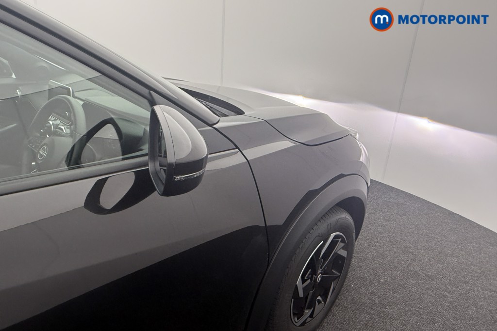 Nissan Juke N-Connecta Automatic Petrol SUV - Stock Number (1569817) - 13th supplementary image