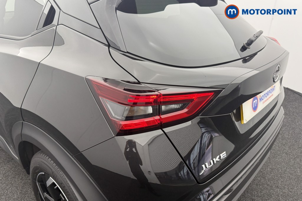 Nissan Juke N-Connecta Automatic Petrol SUV - Stock Number (1569817) - 20th supplementary image