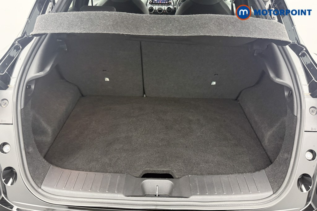 Nissan Juke N-Connecta Automatic Petrol SUV - Stock Number (1569817) - 23rd supplementary image
