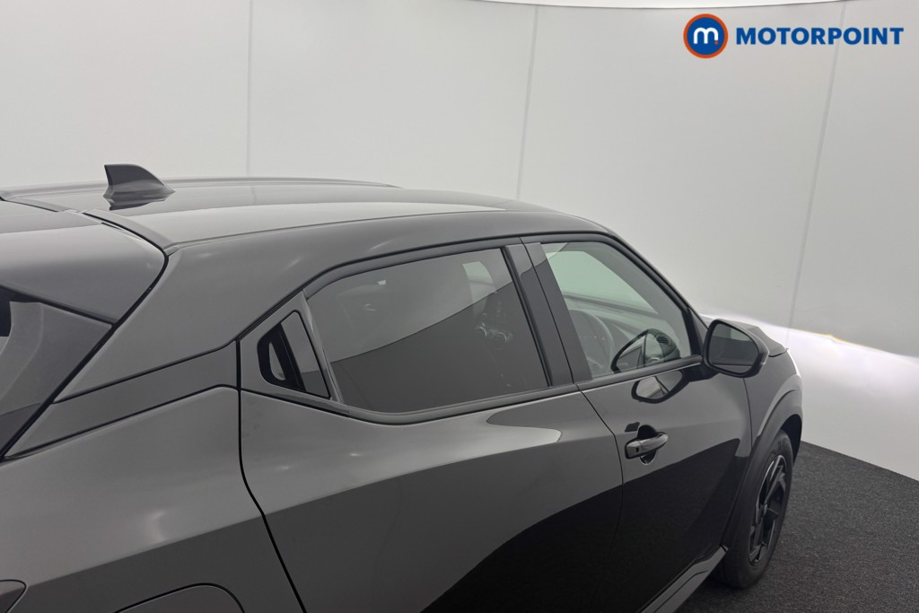 Nissan Juke N-Connecta Automatic Petrol SUV - Stock Number (1569817) - 25th supplementary image