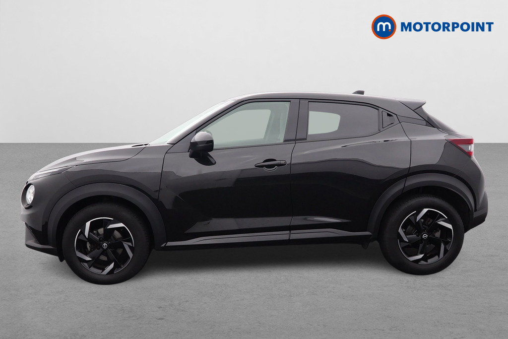 Nissan Juke N-Connecta Automatic Petrol SUV - Stock Number (1569817) - Passenger side