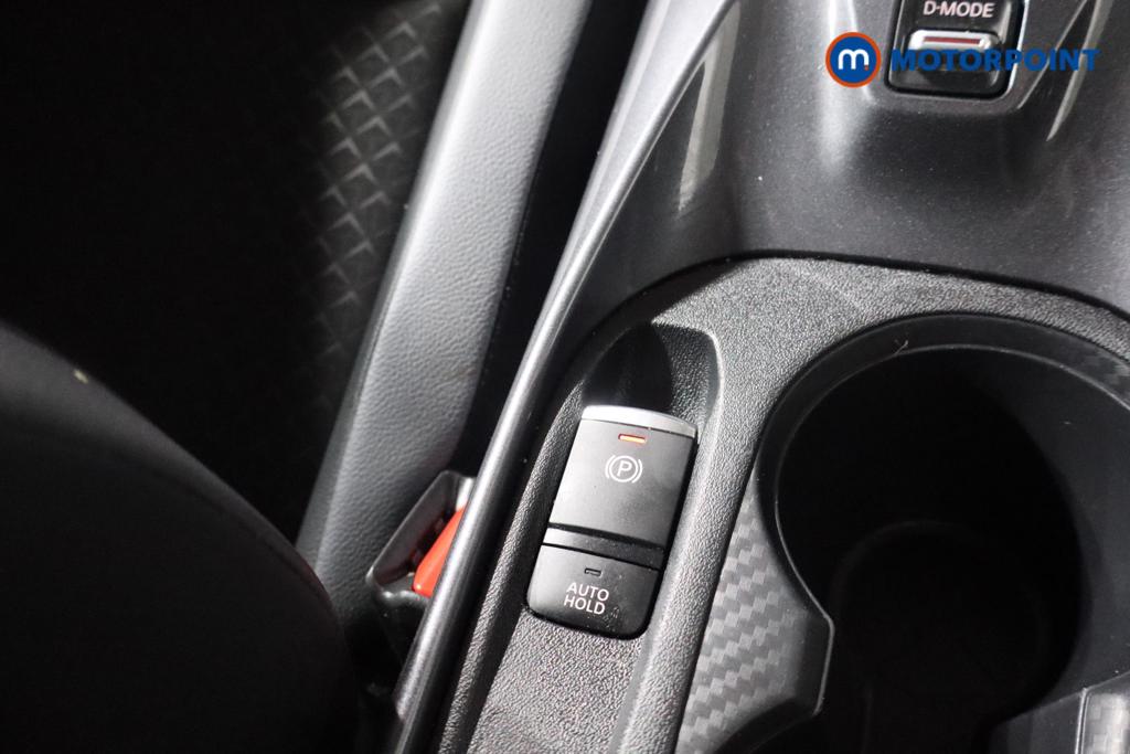 Nissan Juke N-Connecta Automatic Petrol SUV - Stock Number (1569818) - 8th supplementary image