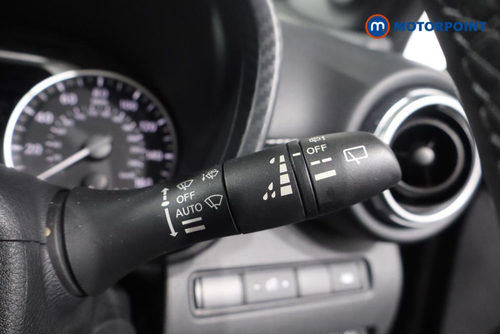 Nissan Juke N-Connecta Automatic Petrol SUV - Stock Number (1569818) - 14th supplementary image