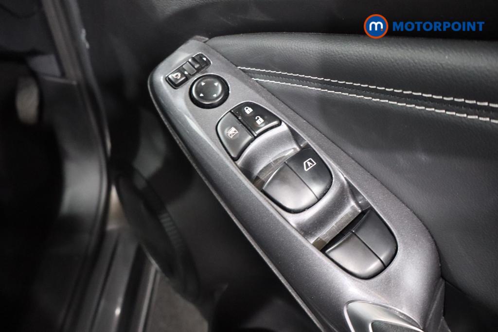 Nissan Juke N-Connecta Automatic Petrol SUV - Stock Number (1569818) - 17th supplementary image