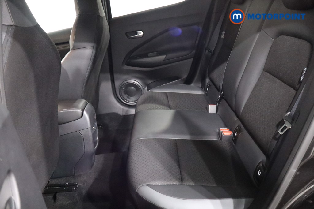 Nissan Juke N-Connecta Automatic Petrol SUV - Stock Number (1569833) - 5th supplementary image