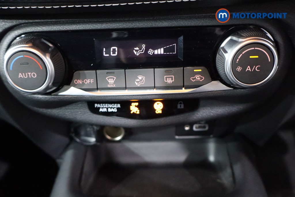 Nissan Juke N-Connecta Automatic Petrol SUV - Stock Number (1569833) - 16th supplementary image