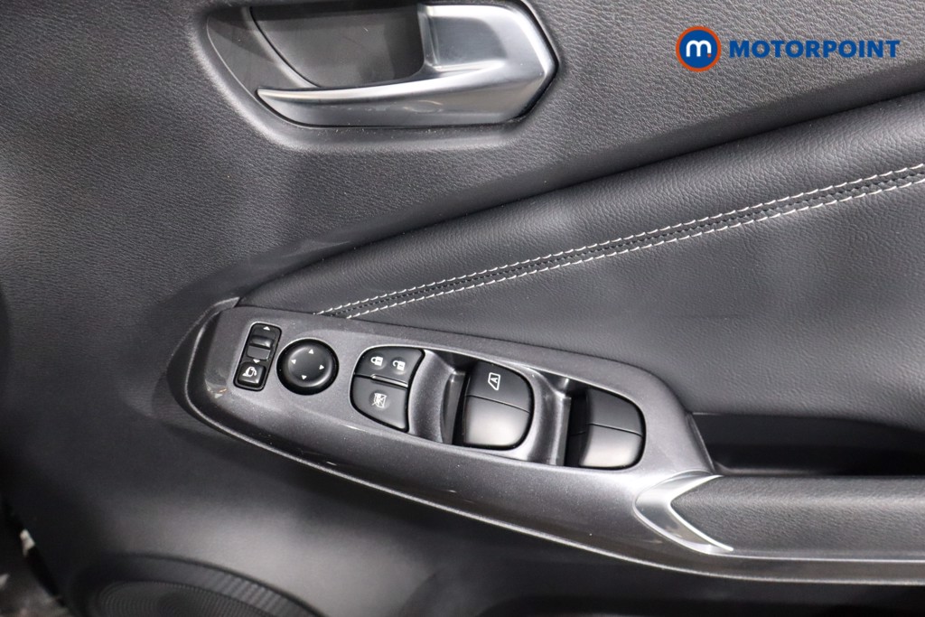 Nissan Juke N-Connecta Automatic Petrol SUV - Stock Number (1569833) - 22nd supplementary image