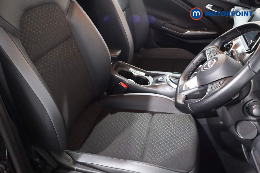 Nissan Juke N-Connecta Automatic Petrol SUV - Stock Number (1569833) - 24th supplementary image