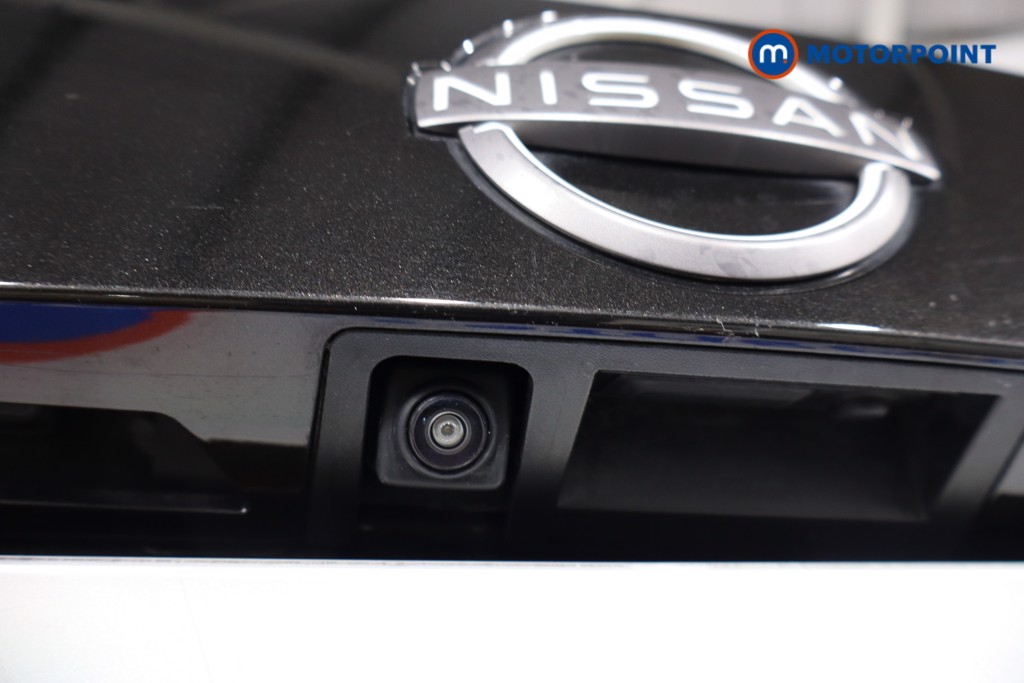 Nissan Juke N-Connecta Automatic Petrol SUV - Stock Number (1569833) - 33rd supplementary image
