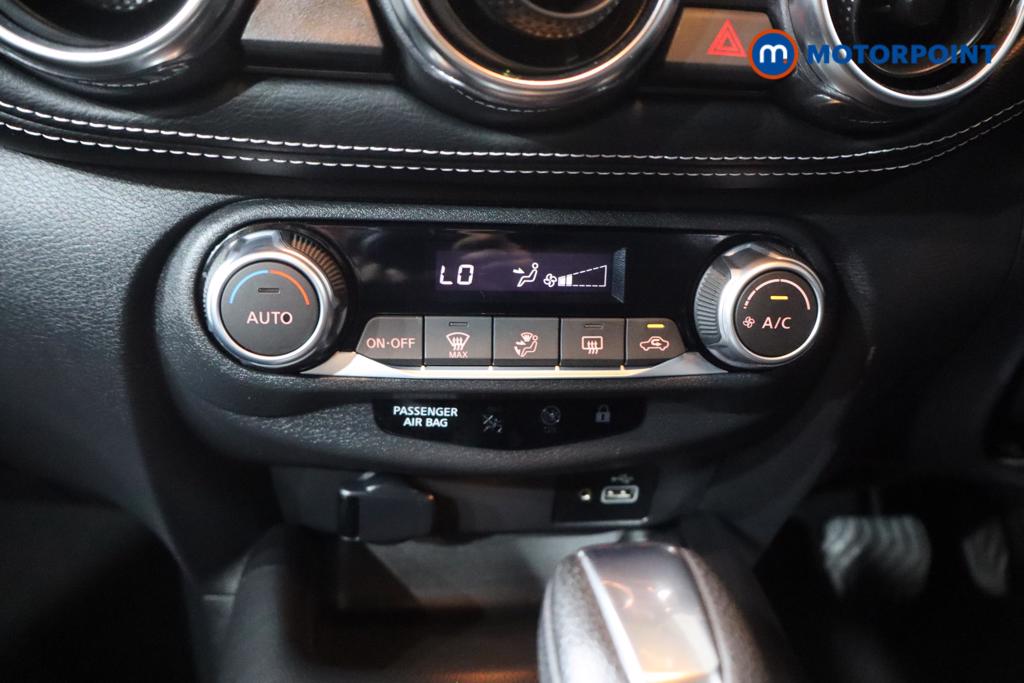 Nissan Juke N-Connecta Automatic Petrol SUV - Stock Number (1569837) - 5th supplementary image