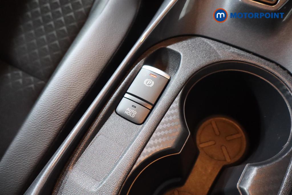 Nissan Juke N-Connecta Automatic Petrol SUV - Stock Number (1569837) - 8th supplementary image