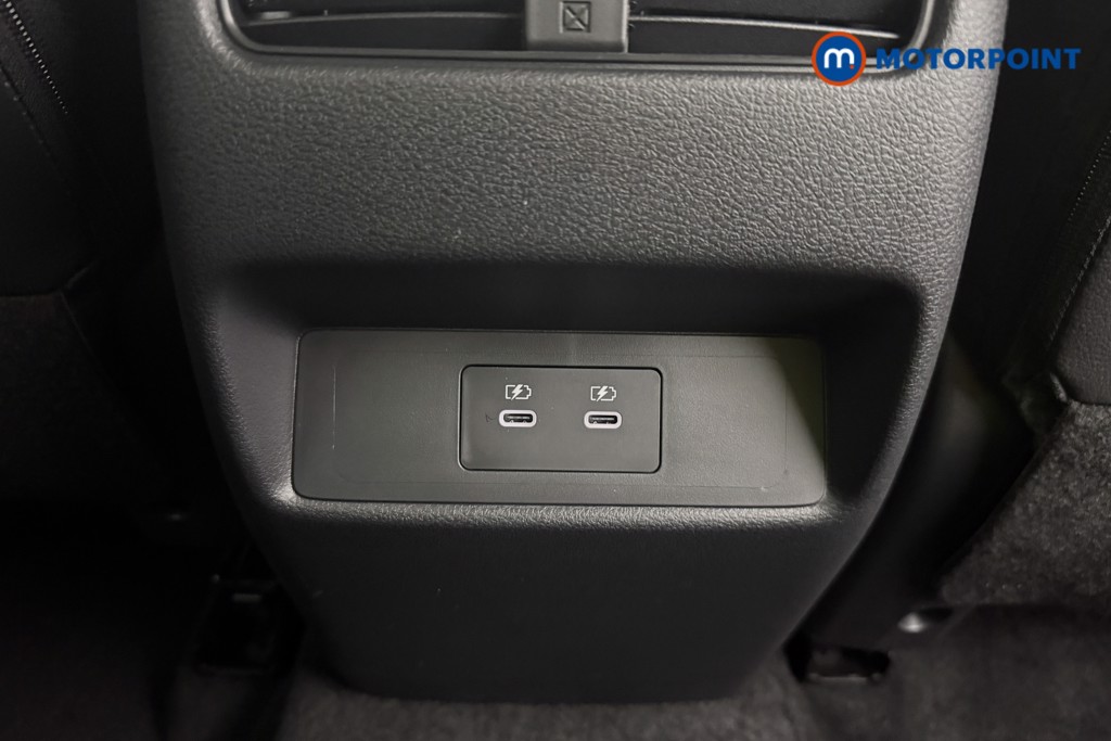 Nissan Qashqai N-Connecta Automatic Petrol SUV - Stock Number (1569887) - 9th supplementary image