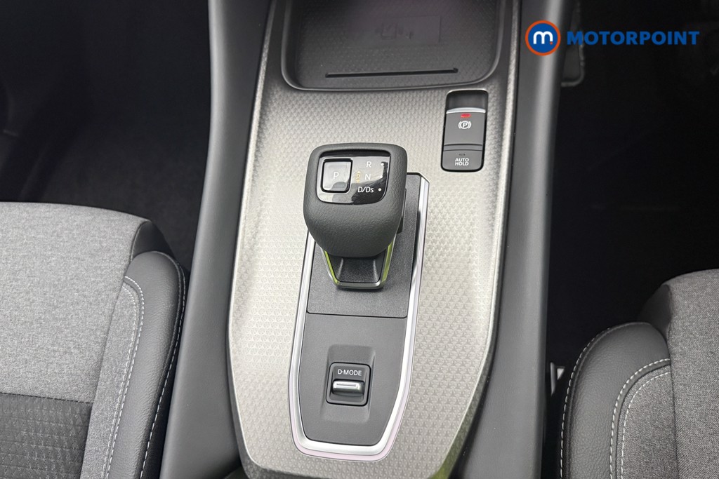 Nissan Qashqai N-Connecta Automatic Petrol SUV - Stock Number (1569887) - 27th supplementary image