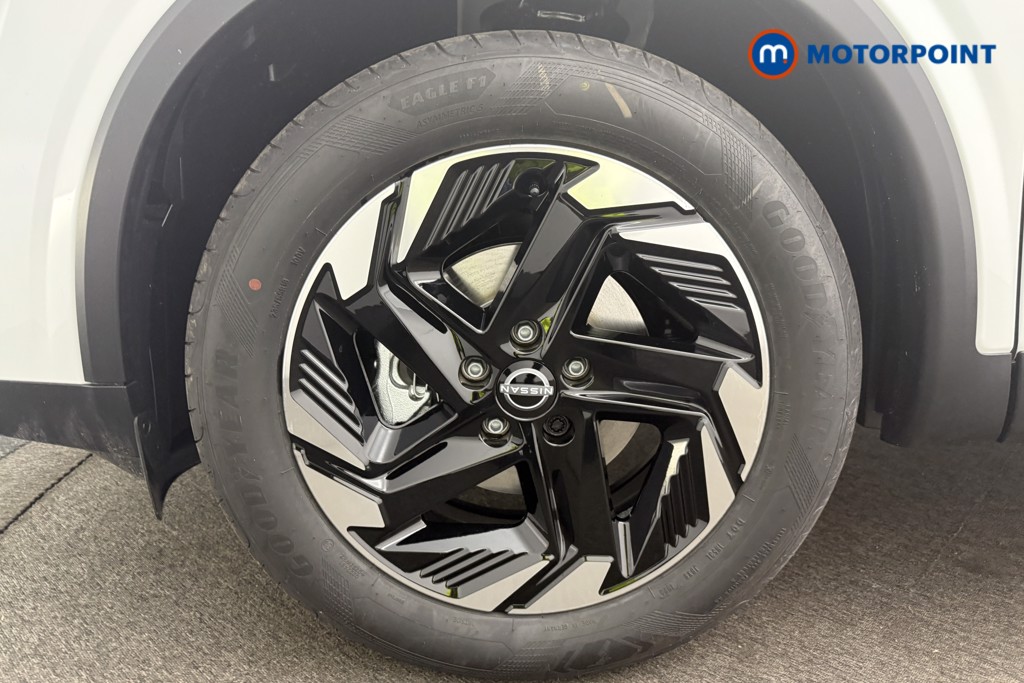 Nissan Qashqai N-Connecta Automatic Petrol SUV - Stock Number (1569887) - 35th supplementary image