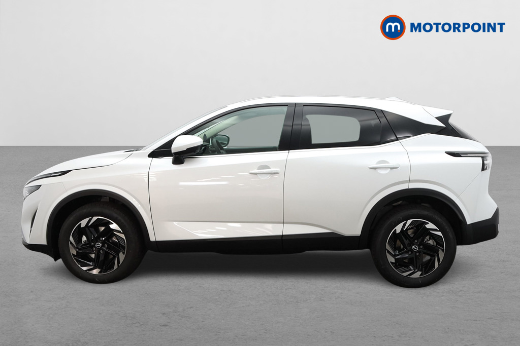 Nissan Qashqai N-Connecta Automatic Petrol SUV - Stock Number (1569887) - Passenger side