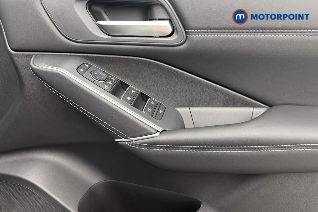 Nissan Qashqai N-Connecta Automatic Petrol SUV - Stock Number (1569892) - 18th supplementary image