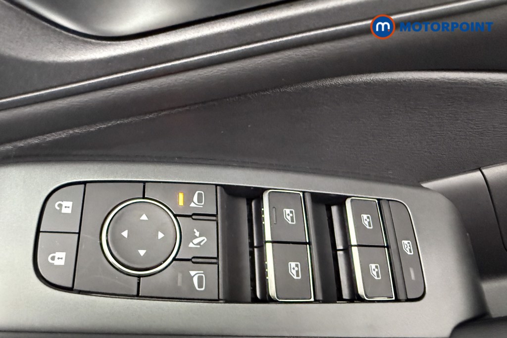 Nissan Qashqai N-Connecta Automatic Petrol SUV - Stock Number (1569892) - 19th supplementary image
