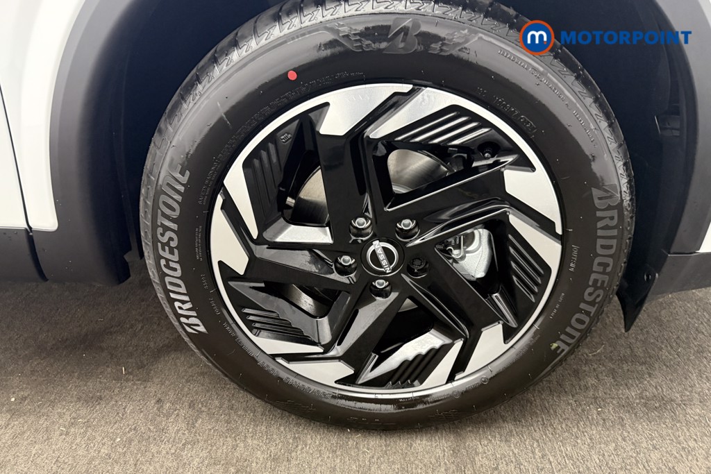Nissan Qashqai N-Connecta Automatic Petrol SUV - Stock Number (1569903) - 20th supplementary image