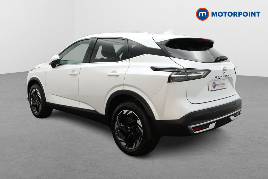 Nissan Qashqai N-Connecta Automatic Petrol SUV - Stock Number (1569903) - Passenger side rear corner