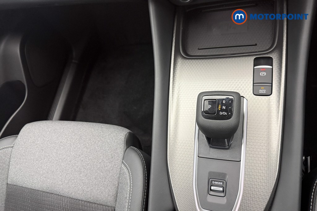 Nissan Qashqai N-Connecta Automatic Petrol SUV - Stock Number (1569906) - 10th supplementary image