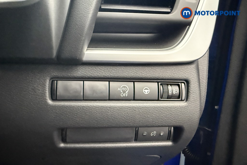 Nissan Qashqai N-Connecta Automatic Petrol SUV - Stock Number (1569906) - 13th supplementary image