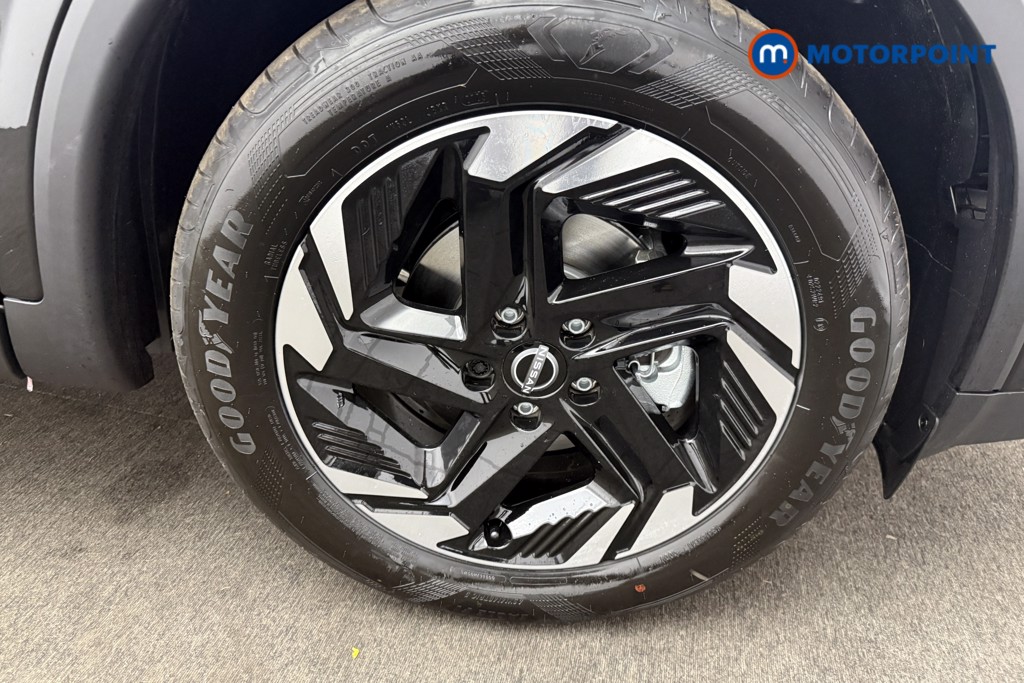 Nissan Qashqai N-Connecta Automatic Petrol SUV - Stock Number (1569908) - 16th supplementary image