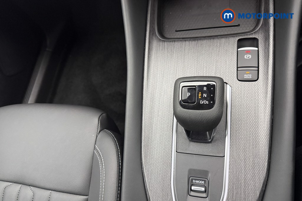 Nissan Qashqai Tekna Automatic Petrol SUV - Stock Number (1569910) - 9th supplementary image