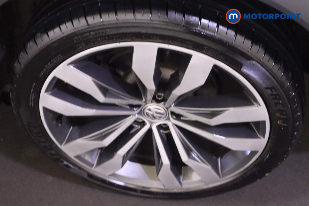 Volkswagen Tiguan Allspace R-Line Automatic Diesel SUV - Stock Number (1570011) - 9th supplementary image