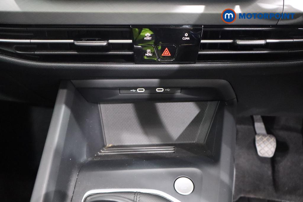 Volkswagen Golf Match Manual Petrol Hatchback - Stock Number (1570059) - 4th supplementary image