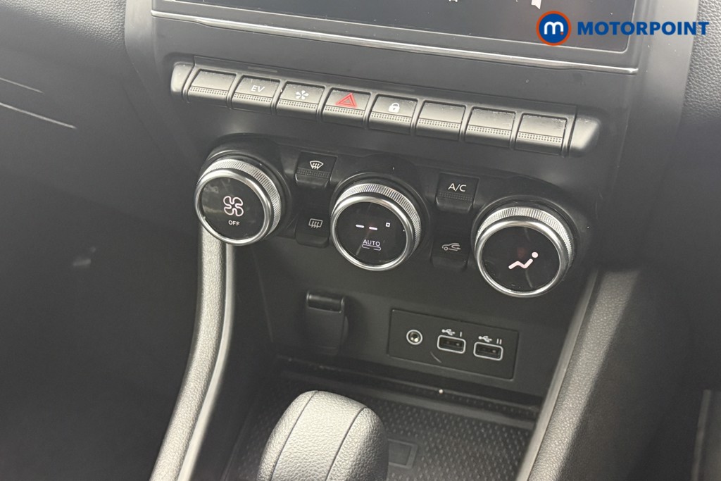 Renault Captur Techno Automatic Petrol-Electric Hybrid SUV - Stock Number (1570149) - 4th supplementary image