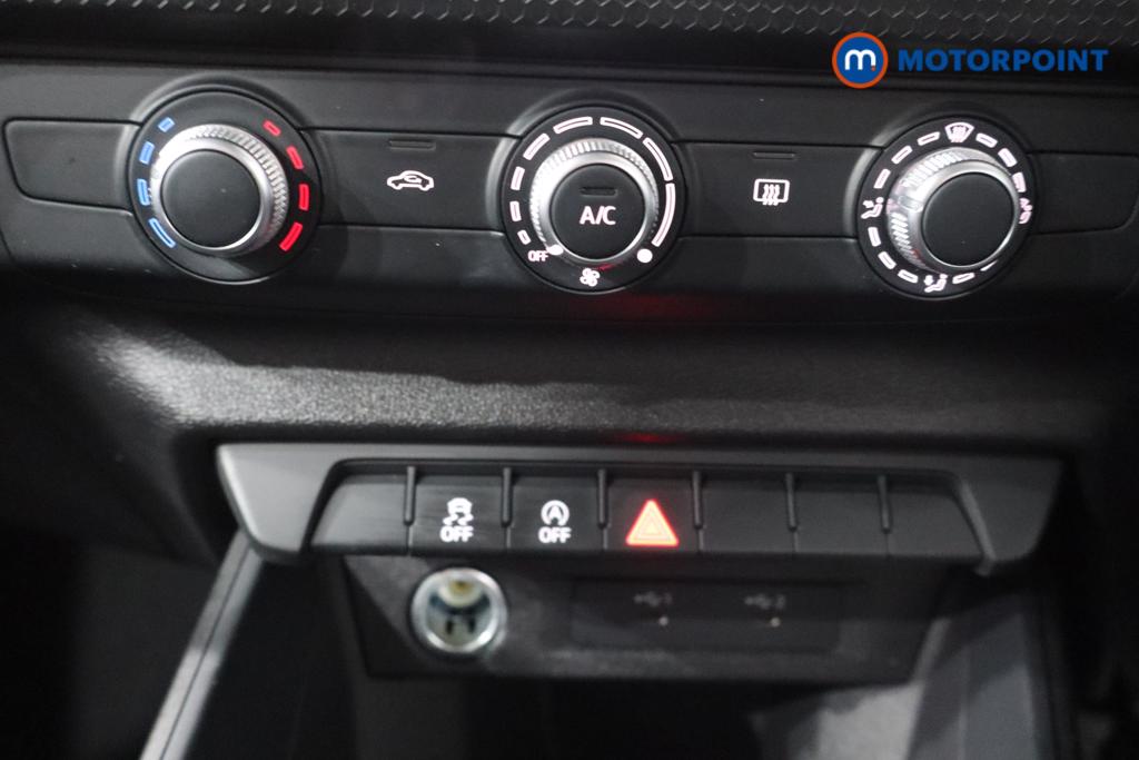 Audi A1 Technik Manual Petrol Hatchback - Stock Number (1570178) - 5th supplementary image