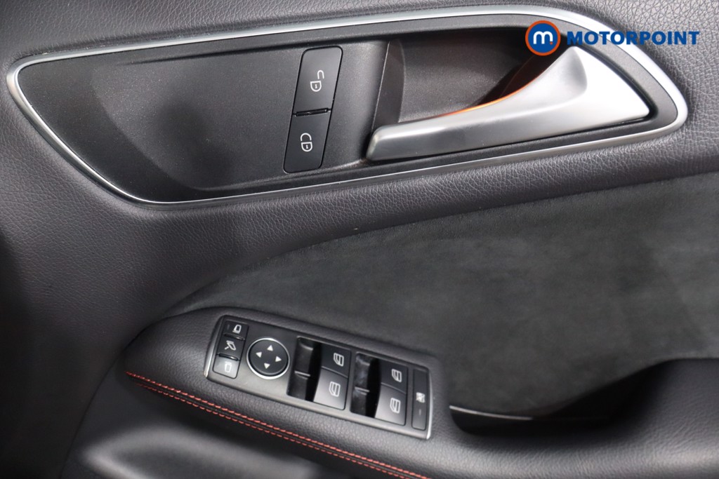 Mercedes-Benz B Class Amg Line Automatic Diesel Hatchback - Stock Number (1570534) - 25th supplementary image
