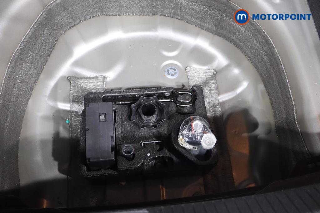Volkswagen Taigo Life Manual Petrol SUV - Stock Number (1570698) - 22nd supplementary image