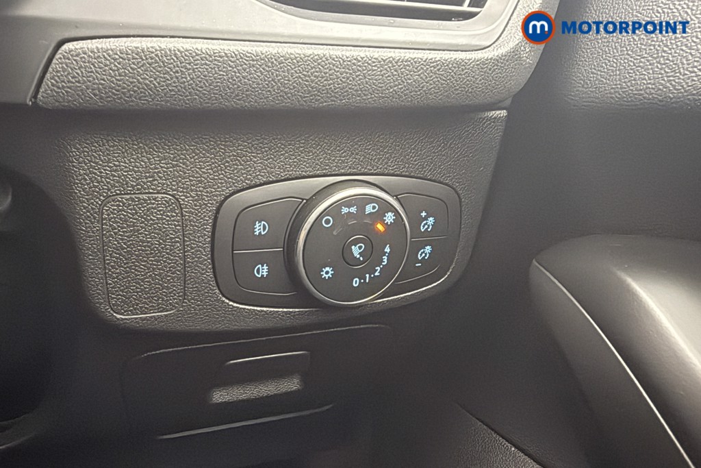 Ford Focus Active X Automatic Petrol Hatchback - Stock Number (1570924) - 11th supplementary image