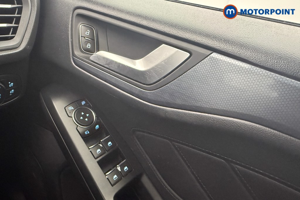 Ford Focus Active X Automatic Petrol Hatchback - Stock Number (1570924) - 12th supplementary image