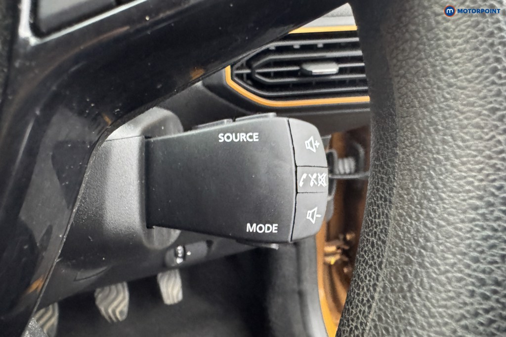 Dacia Sandero Stepway Essential Manual Petrol Hatchback - Stock Number (1571022) - 4th supplementary image