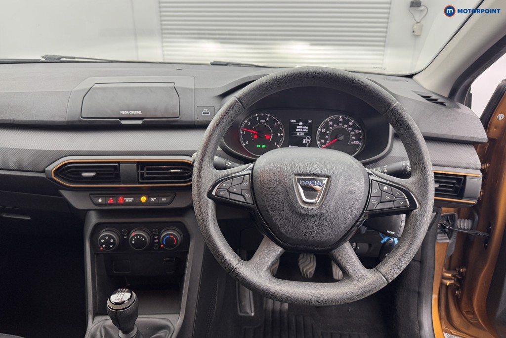 Dacia Sandero Stepway Essential Manual Petrol Hatchback - Stock Number (1571022) - 1st supplementary image